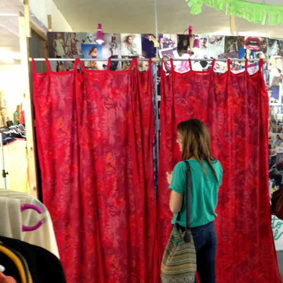 15colgadasdeunapercha_alohamarketfashionpills_9