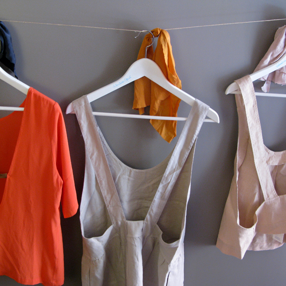 15colgadasdeunapercha_changingroom_10