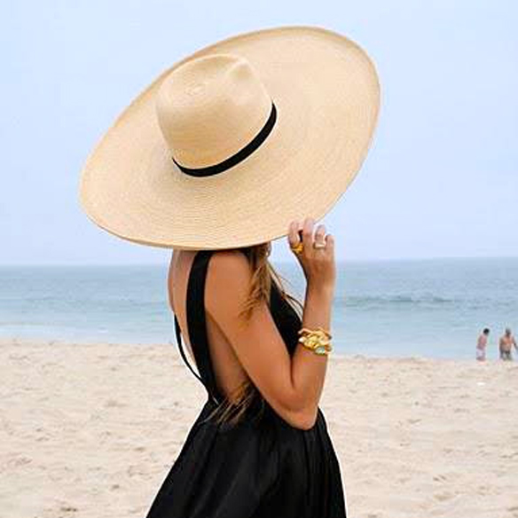 15colgadasdeunapercha_sombrero_13