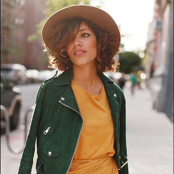 15colgadasdeunapercha_yellow_18