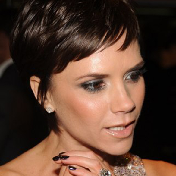 15colgadasdeunapercha_fw1314_hairstyles_midi_long bob_pixie_5