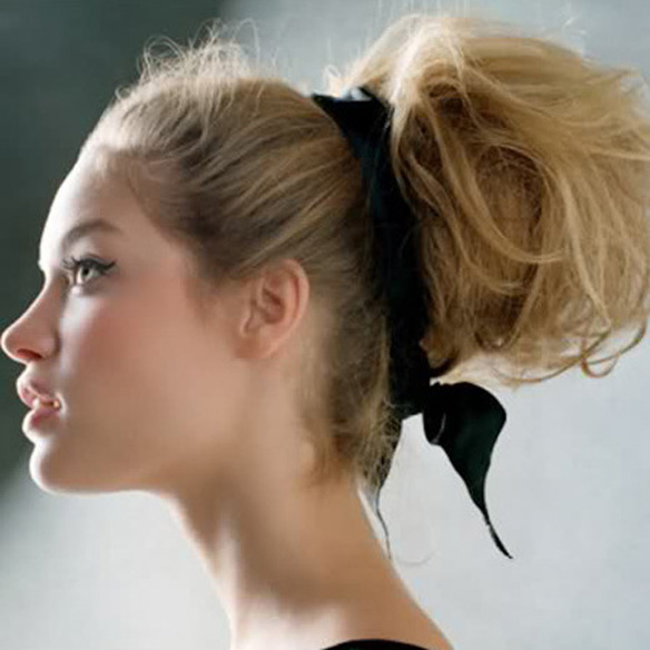 15colgadasdeunapercha_fw1314_hairstyles_ribbon_headband_4