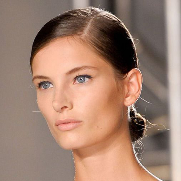 15colgadasdeunapercha_fw1314_hairstyles_upsweeps_4