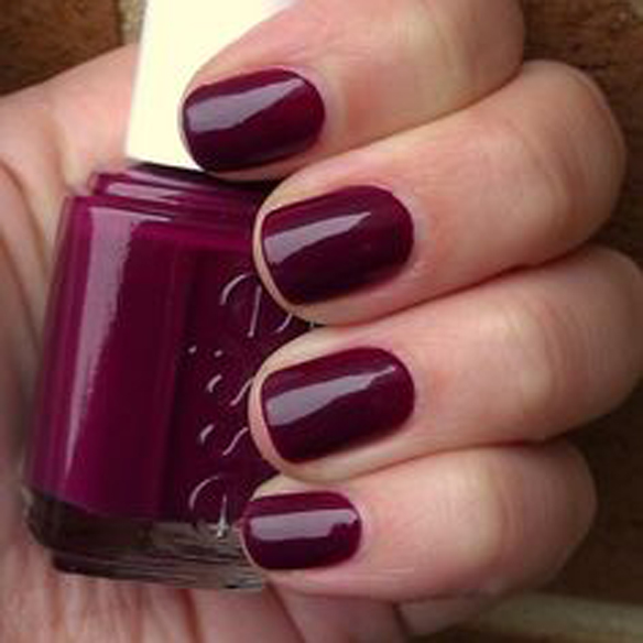 15colgadasdeunapercha_make-up_fw1314_grey_black_green_gold_nude_aubergine_manicure_2