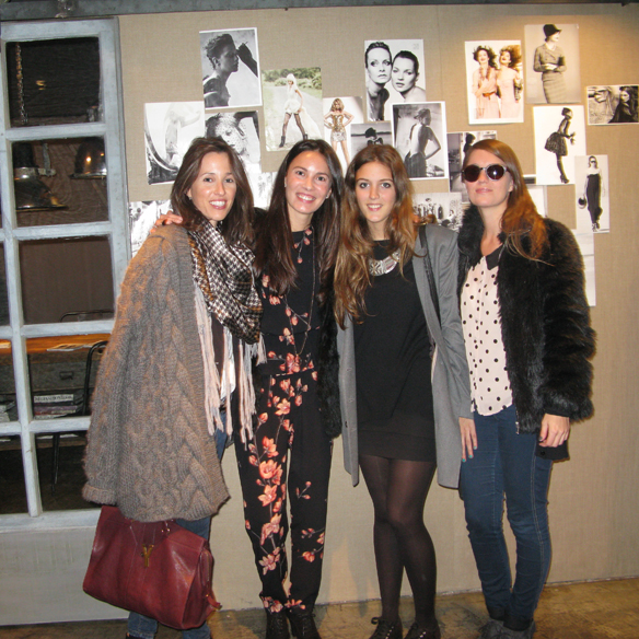 15colgadasdeunapercha_biombo_1