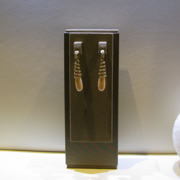 15colgadasdeunapercha_blu_joyeria_diamantes_jewels_diamonds_2