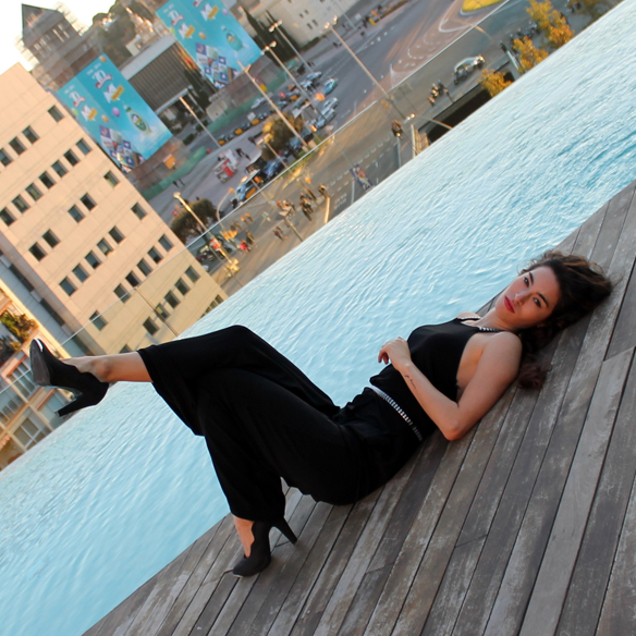 15colgadasdeunapercha_christmas_navidad_black_turban_backless_back_little_black_dress_jumpsuite_ba10