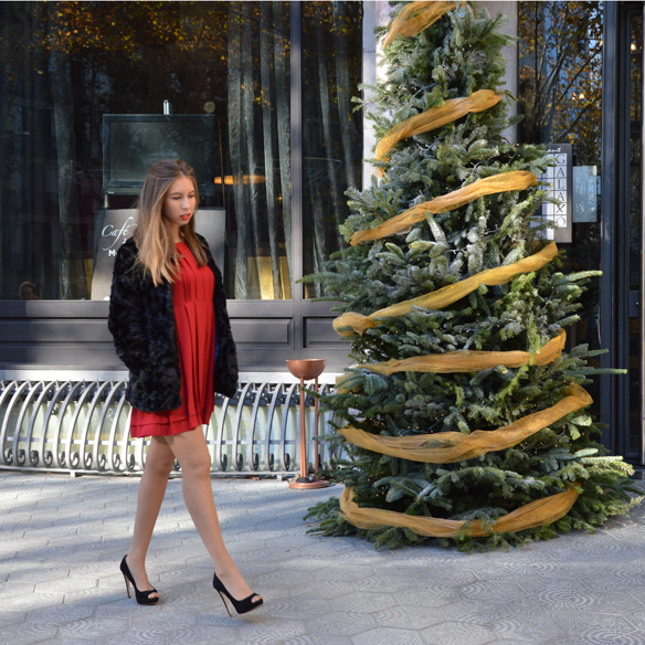 15colgadasdeunapercha_christmas_newyearseve_rojo_red_negro_black_cp8