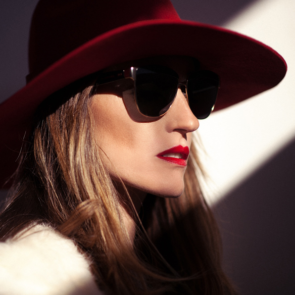 15colgadasdeunapercha_red_black_pamela_rock__ag1