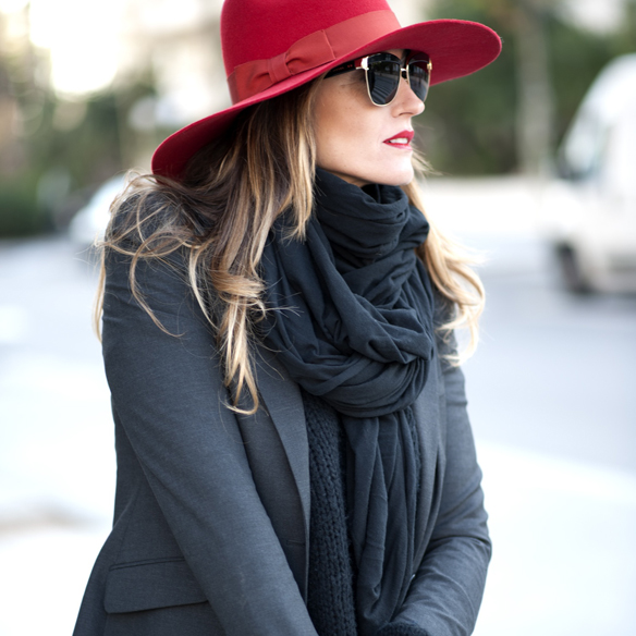 15colgadasdeunapercha_red_black_pamela_rock__ag2