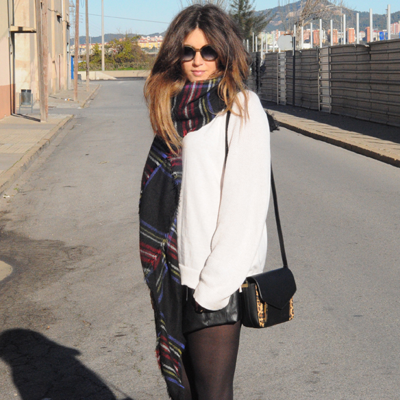 15colgadasdeunapercha_fw1314_animal_print_tartan_leather_cuero_ad1