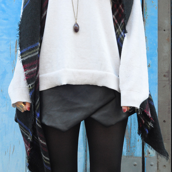 15colgadasdeunapercha_fw1314_animal_print_tartan_leather_cuero_ad5