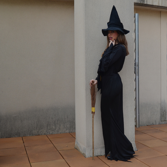 15colgadasdeaunapercha_carnaval_bruja_brujita_carnival_witch_carla_palau_10