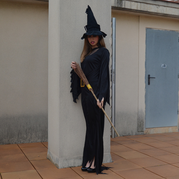 15colgadasdeaunapercha_carnaval_bruja_brujita_carnival_witch_carla_palau_6_ok