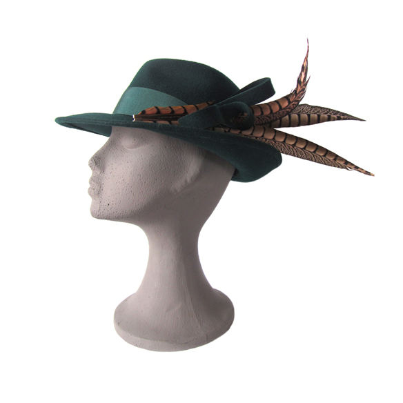 15colgadasdeunapercha_closet_musts_sombrero_borsalino_tousette