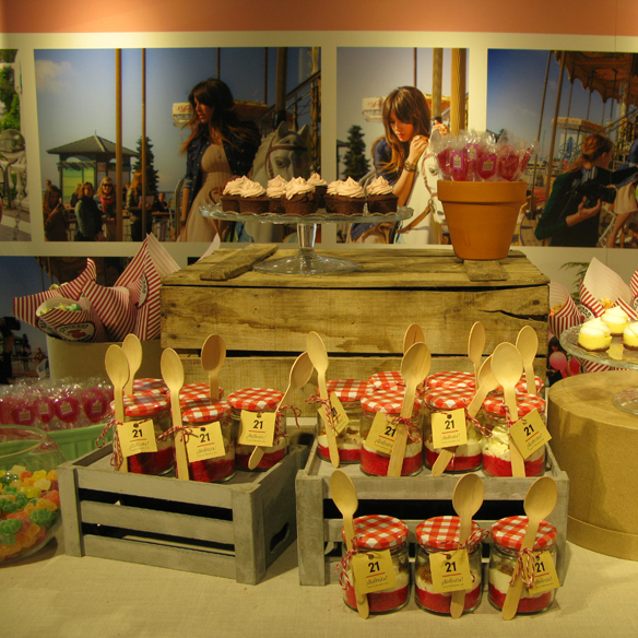 15colgadasdeunapercha_happiness_by_tous_8