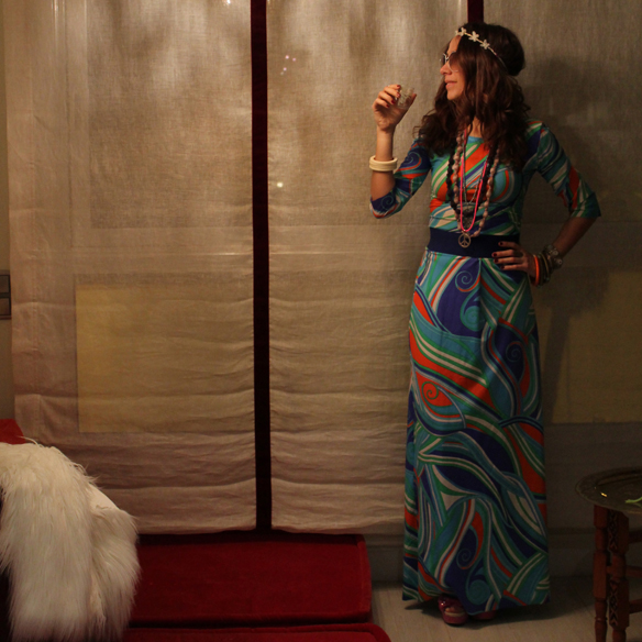 15colgadasdeunapercha_carnaval_carnival_70s_70's_seventies_años_setenta_hippie_color_flores_paz_gloria_gaitan_2