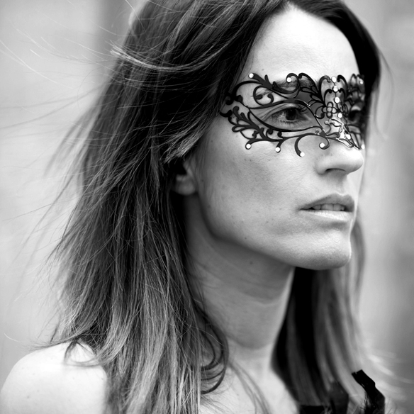 15colgadasdeunapercha_carnaval_carnival_mascara_antifaz_mask_corse_corset_boa_plumas_feather_boa_ana_crank_2