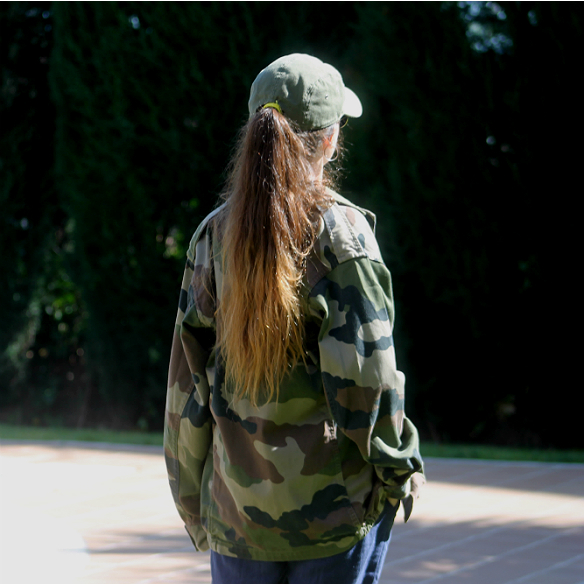 15colgadasdeunapercha_carnaval_carnival_militar_military_cap_gorra_camuflaje_camouflage_camo_print_panama_jack_blanca_sabadell_10