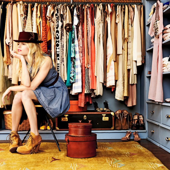 15colgadasdeunapercha_charity_shop_ayudar_para_ayudar_2