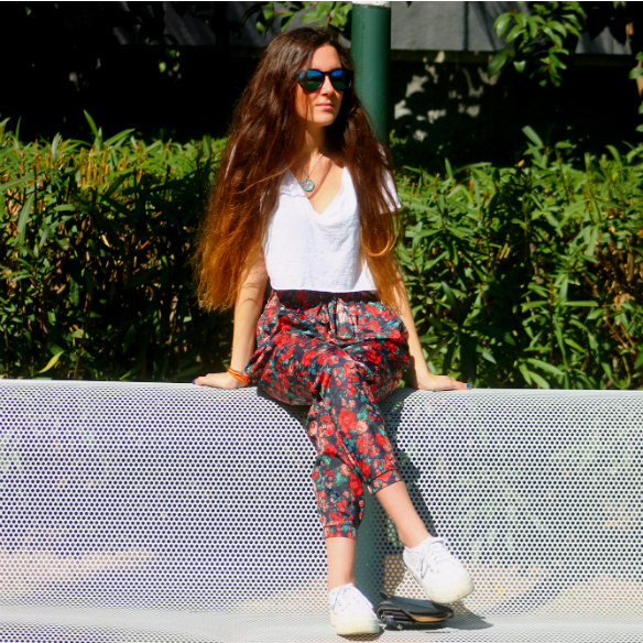 15colgadasdeunapercha_must_haves_SS_14_PV_14_floral_print_baggy_pants_pantalones_baggy_estampado_floral_blanca_sabadell_1