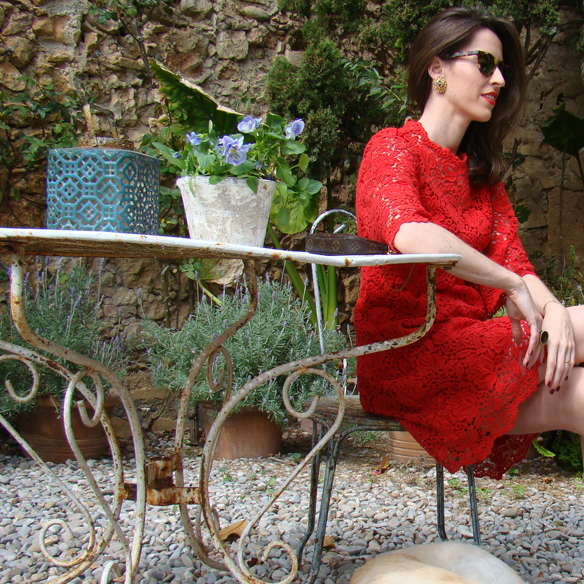 15colgadasdeunapercha_must_haves_SS_14_PV_14_rojo_red_citricos_acidos_citrus_acid_encaje_lace_logomania_8