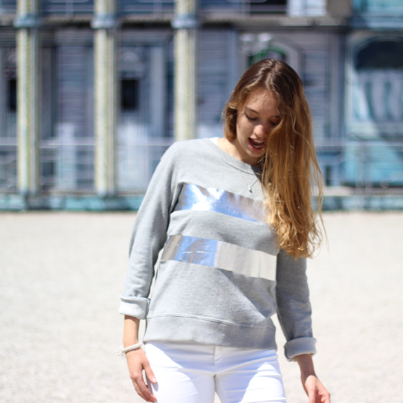 15colgadasdeunapercha_blanco_white_plateado_silver_colores_claros_minimalistas_futuristas_minimalist_futuristic_light_colors_julia_ros_3