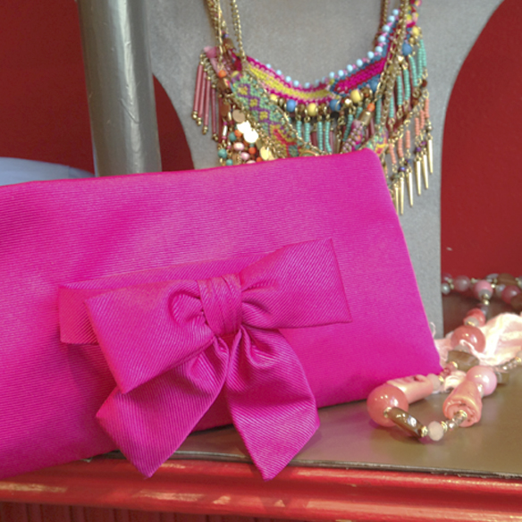 15colgadasdeunapercha_carmina_rotger_passage_complementos_accessories_collares_pulseras_carcasas_movil_bolsos_clutchs_sombreros_4