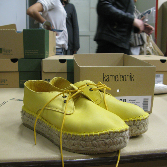 15colgadasdeunapercha_fashion_revolution_day_barcelona_moda_sostenible_ecologica_pasarela_desfile_sustainable_fashion_kameleonik_26