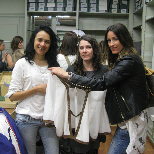 15colgadasdeunapercha_fashion_revolution_day_barcelona_moda_sostenible_ecologica_pasarela_desfile_sustainable_fashion_miu_sutin_eva_y_noelia_25