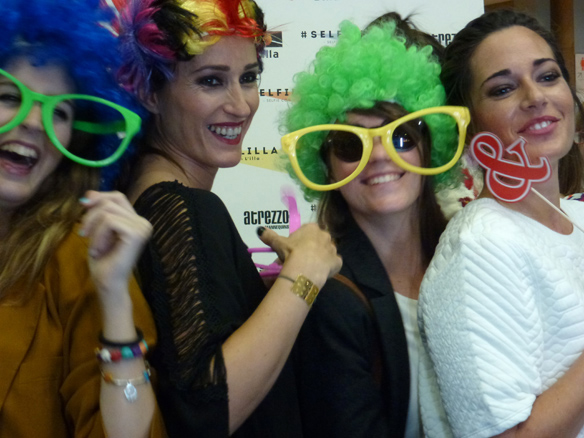 15colgadasdeunapercha_selfielilla_lilla_diagonal_selfie_12