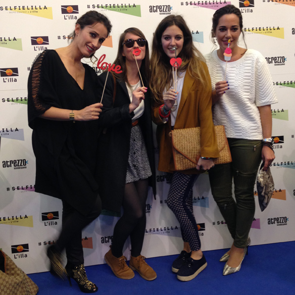 15colgadasdeunapercha_selfielilla_lilla_diagonal_selfie_14