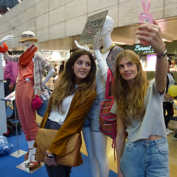 15colgadasdeunapercha_selfielilla_lilla_diagonal_selfie_9