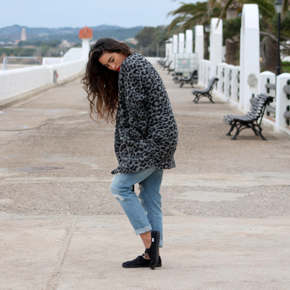15colgadasdeunapercha_fw1314_animal_print_leopard_leopardo_oversize_boyfriend_jeans_victoria_blanca_arias_1