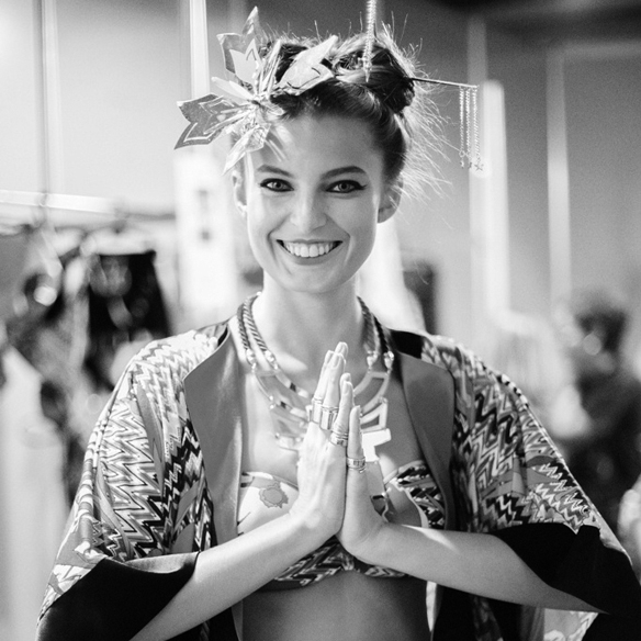 15colgadasdeunapercha_Mercedes_Benz_Fashion_Week_Madrid_MBFWM_Primavera_Verano_2015_Summer_Spring_2015_Dolores_Cortes_Montse_Bassons-Basmar_Amaya_Arzuaga_Duyos_ale_corsini_laura_pol_7