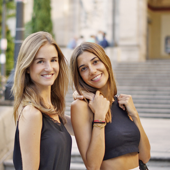 15colgadasdeunapercha_midi_skirt_falda_midi_crop_top_blusa_shirt_heels_tacon_ale_corsini_laura_pol_6