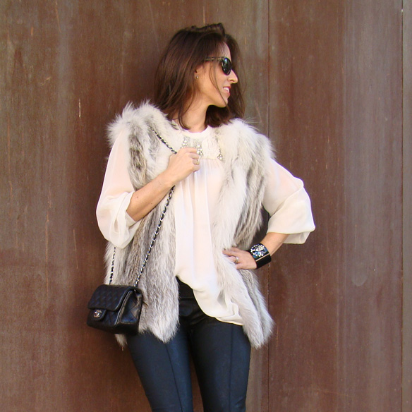 15colgadasdeunapercha_chaleco_pelo_fur_vest_leather_pants_pantalones_cuero_marta_r_2