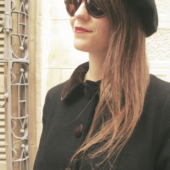 15colgadasdeunapercha_must-have_fw_14_15_oi_14_15_culottes_boina_beret_jumpsuit_mono_b&w_stilettos_carla_kissler_10