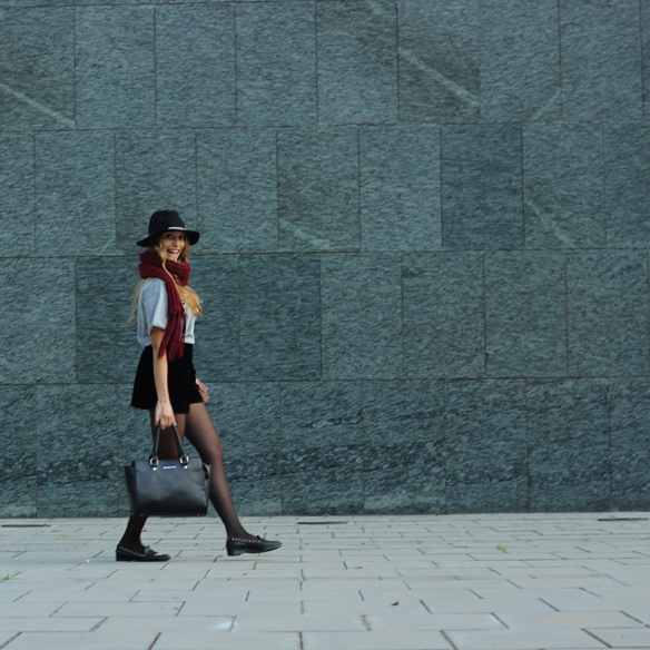 15colgadasdeunapercha_must-haves_fw_14_15_oi_14_15_velvet_terciopelo_sombrero_hat_mocasines_loafers_julia_ros_2