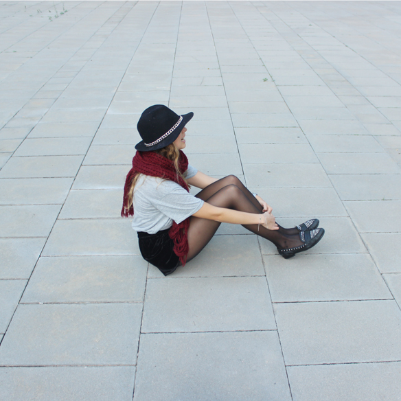 15colgadasdeunapercha_must-haves_fw_14_15_oi_14_15_velvet_terciopelo_sombrero_hat_mocasines_loafers_julia_ros_6