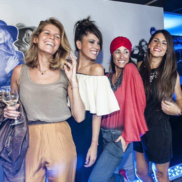 15colgadasdeunapercha_the_event_paper_stradivarius_barcelona_moda_fashion_gina_carreras_ana_crank_1