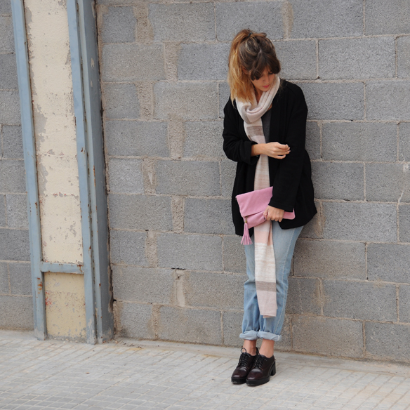 15colgadasdeunapercha_fall_autumn_otoño_colores-pastel_colors_pink_rosa_oxfords_burgundy_mom_jeans_blazer_anna_duarte_1