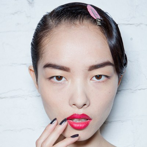 15colgadasdeunapercha_maquillaje_make_up_fw_oi_fall_winter_14_15_labios_mordidos_bitten_lips_2