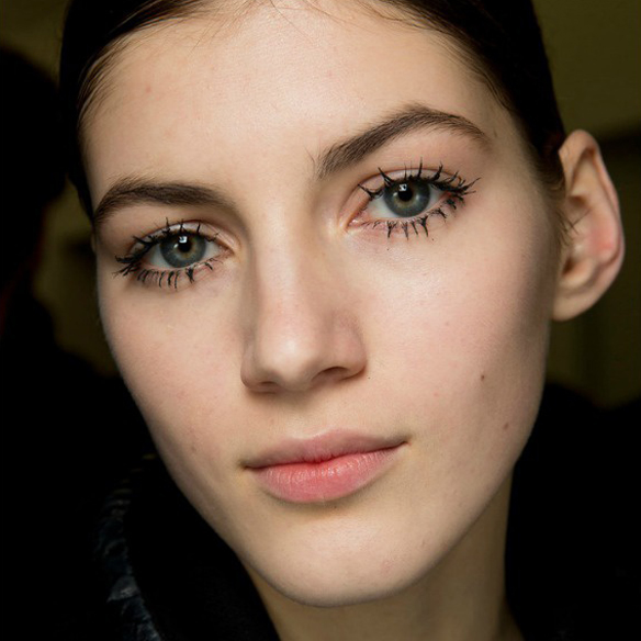 15colgadasdeunapercha_maquillaje_make_up_fw_oi_fall_winter_14_15_pestañas_postizas_twiggy_fake_eyelashes_3