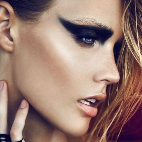 15colgadasdeunapercha_maquillaje_make_up_fw_oi_fall_winter_14_15_smokey_eyes_negro_mate_black_matt_3