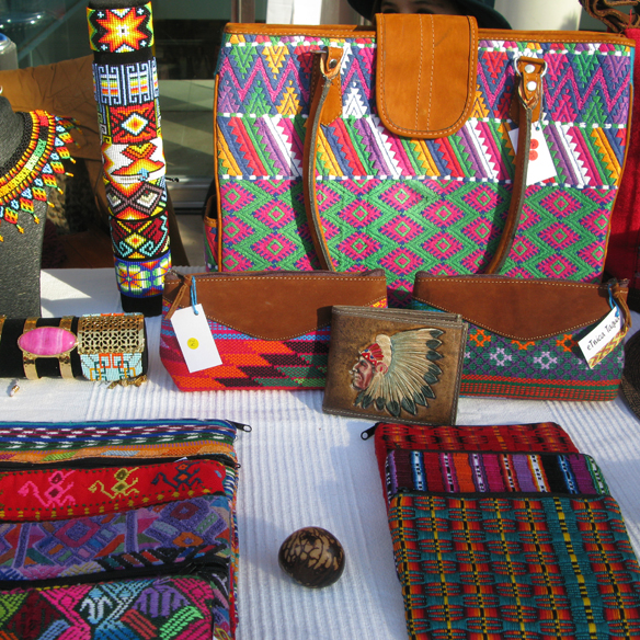 15colgadasdeunapercha_maremagnum_downtown_market_bcn_navidad_christmas_carla_kissler_anna_duarte_blanca_arias_20