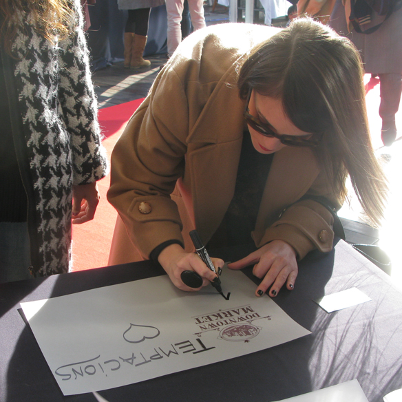 15colgadasdeunapercha_maremagnum_downtown_market_bcn_navidad_christmas_carla_kissler_anna_duarte_blanca_arias_27