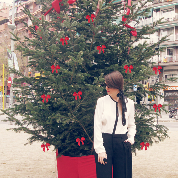 15colgadasdeunapercha_navidad_christmas_b&w_black_and_white_blanco_y_negro_palazzo_pants_cinta_pelo_headband_carla_kissler_7