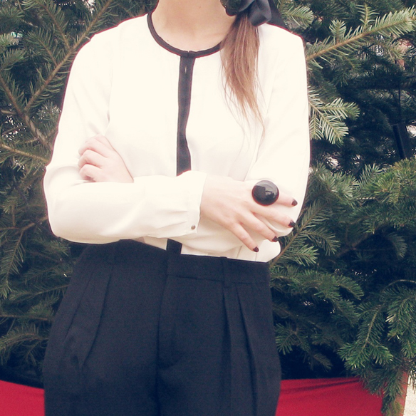 15colgadasdeunapercha_navidad_christmas_b&w_black_and_white_blanco_y_negro_palazzo_pants_cinta_pelo_headband_carla_kissler_8