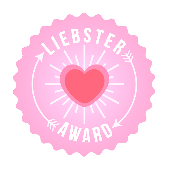 15colgadasdeunapercha_premio_blog_liebster_awards_logo_ok